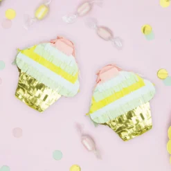 Mini Favor Pinata - Cupcake
