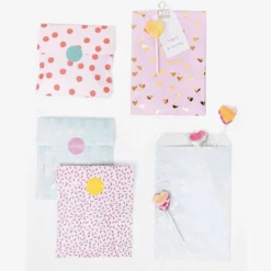Paper Bags And Stickers Mix (20 Pack)